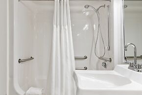 Thousand Hills Resort Hotel