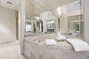 Thousand Hills Resort Hotel