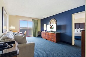 Thousand Hills Resort Hotel