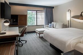 Courtyard By Marriott Olympia