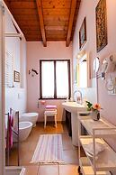 Il Laghello Wood House