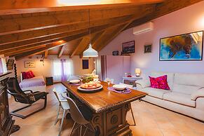 Il Laghello Wood House
