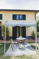 Il Laghello Wood House