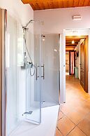 Il Laghello Wood House