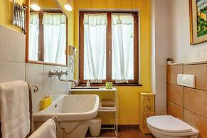 Il Laghello Wood House