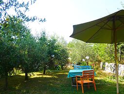 Il Laghello Wood House