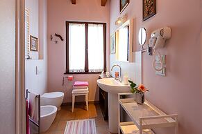 Il Laghello Wood House