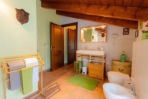 Il Laghello Wood House