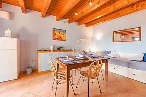Il Laghello Wood House
