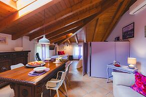 Il Laghello Wood House