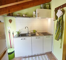Il Laghello Wood House