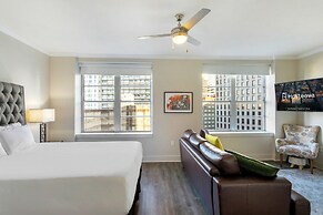 Cozy Studio Near French Quarter