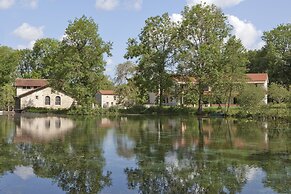 Hôtel la Source Bleue