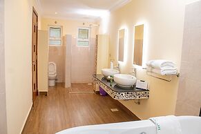 Lake Elementaita Mountain Lodge