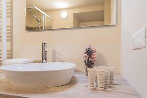 Romantic Escape in the 400s