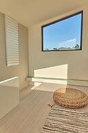 CLIFF VILLA