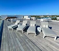 Palm Cay Beach Club & Marina