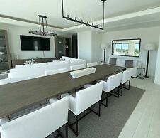 Palm Cay Beach Club & Marina
