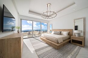 Palm Cay Beach Club & Marina