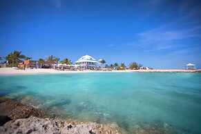 Palm Cay Beach Club & Marina