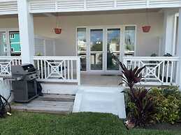 Palm Cay Beach Club & Marina