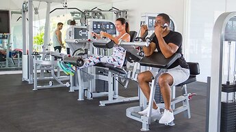 Palm Cay Beach Club & Marina