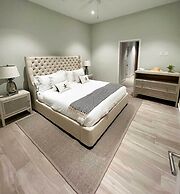 Palm Cay Beach Club & Marina