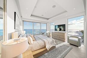Palm Cay Beach Club & Marina