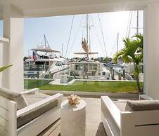 Palm Cay Beach Club & Marina