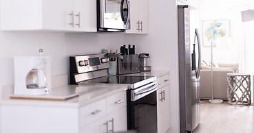 Palm Cay Beach Club & Marina