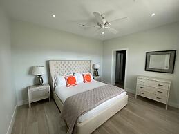 Palm Cay Beach Club & Marina
