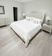 Palm Cay Beach Club & Marina