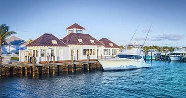 Palm Cay Beach Club & Marina