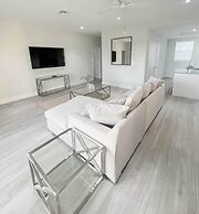 Palm Cay Beach Club & Marina