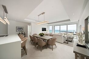 Palm Cay Beach Club & Marina