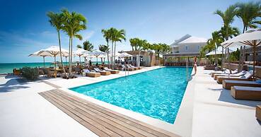 Palm Cay Beach Club & Marina
