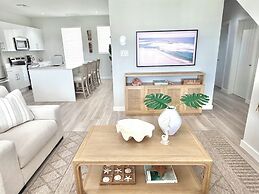 Palm Cay Beach Club & Marina
