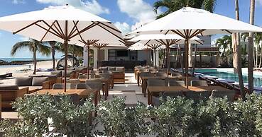 Palm Cay Beach Club & Marina