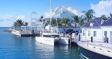 Palm Cay Beach Club & Marina