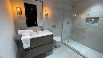 Palm Cay Marina, Resort & Spa