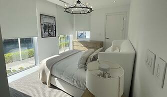 Palm Cay Beach Club & Marina