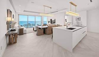 Palm Cay Beach Club & Marina