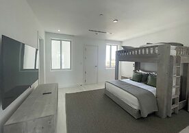 Palm Cay Beach Club & Marina