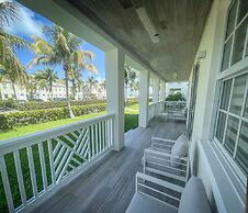 Palm Cay Beach Club & Marina