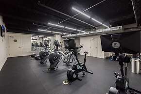 Stylish Condo with Game Room New Orleans