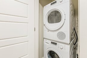 Stylish Condo with Game Room New Orleans