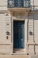 Hôtel Corneille - Entrée autonome, réception en ligne -Encore Mieux