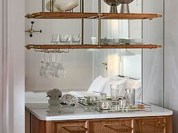 The Dolli At Acropolis, A Hotel To Live