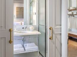 The Dolli At Acropolis, A Hotel To Live