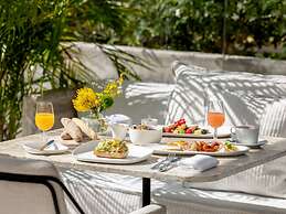 The Dolli At Acropolis, A Hotel To Live